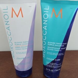 Moroccanoil Blonde Perfecting Shampoo and Conditioner - Blue and Purple